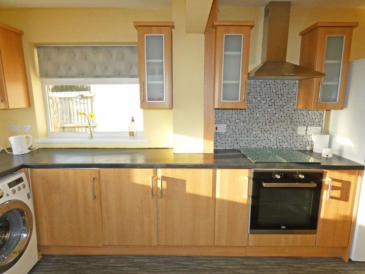 2 bed semidetached bungalow for sale in Hospital Road, Penpedairheol