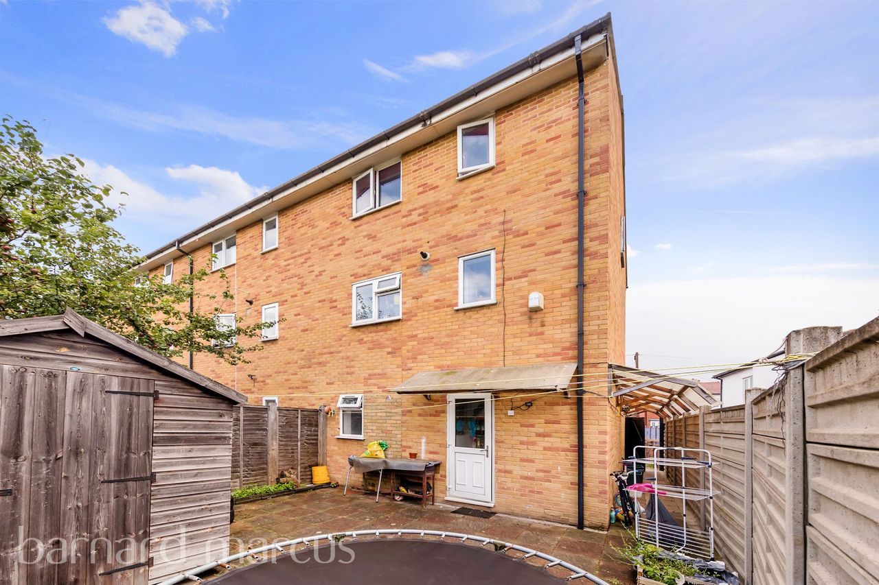 Westfield Road, Mitcham CR4  