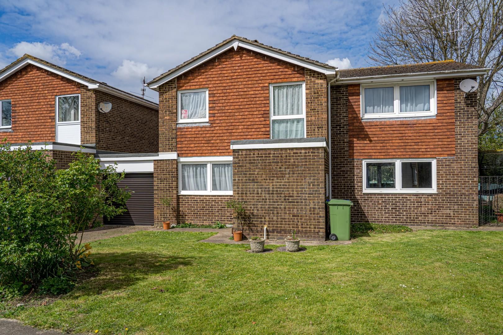 5 bed detached house for sale in Stanhope Avenue, Sittingbourne ME10 Zoopla