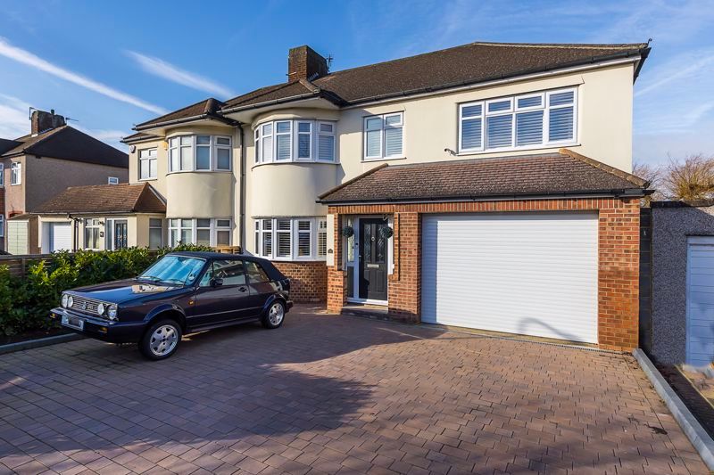 4 bed semidetached house for sale in Wren Road, Sidcup DA14 Zoopla