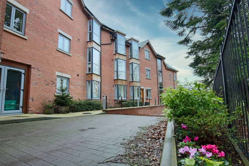 Castle Mews, Castle Street, Eccleshall, Stafford ST21  