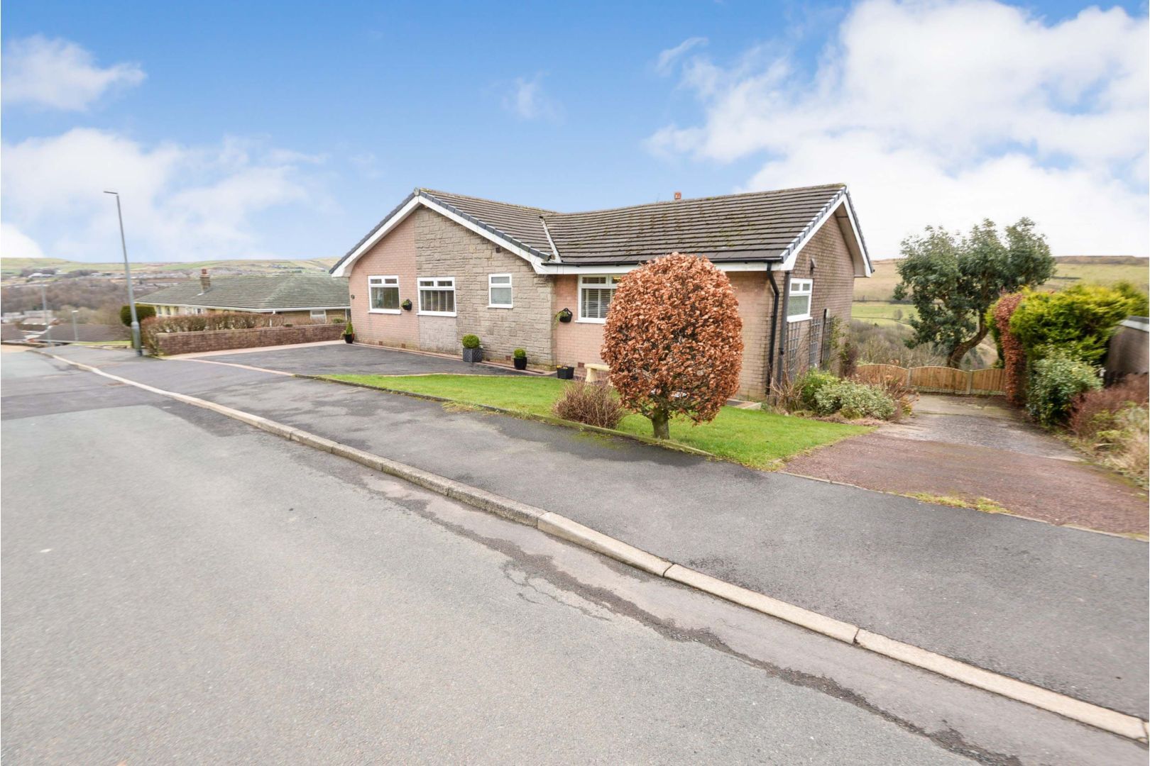 4 bed detached bungalow for sale in Bankside Lane, Bacup OL13 Zoopla