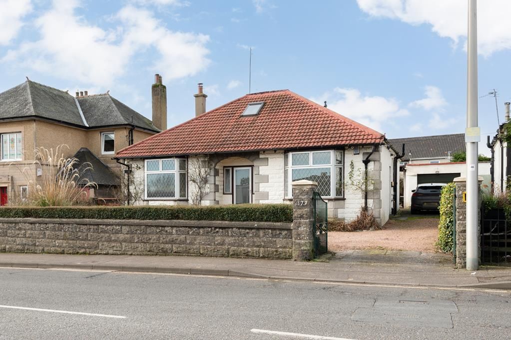3 bed detached bungalow for sale in Dunnikier Road, Kirkcaldy KY2 Zoopla