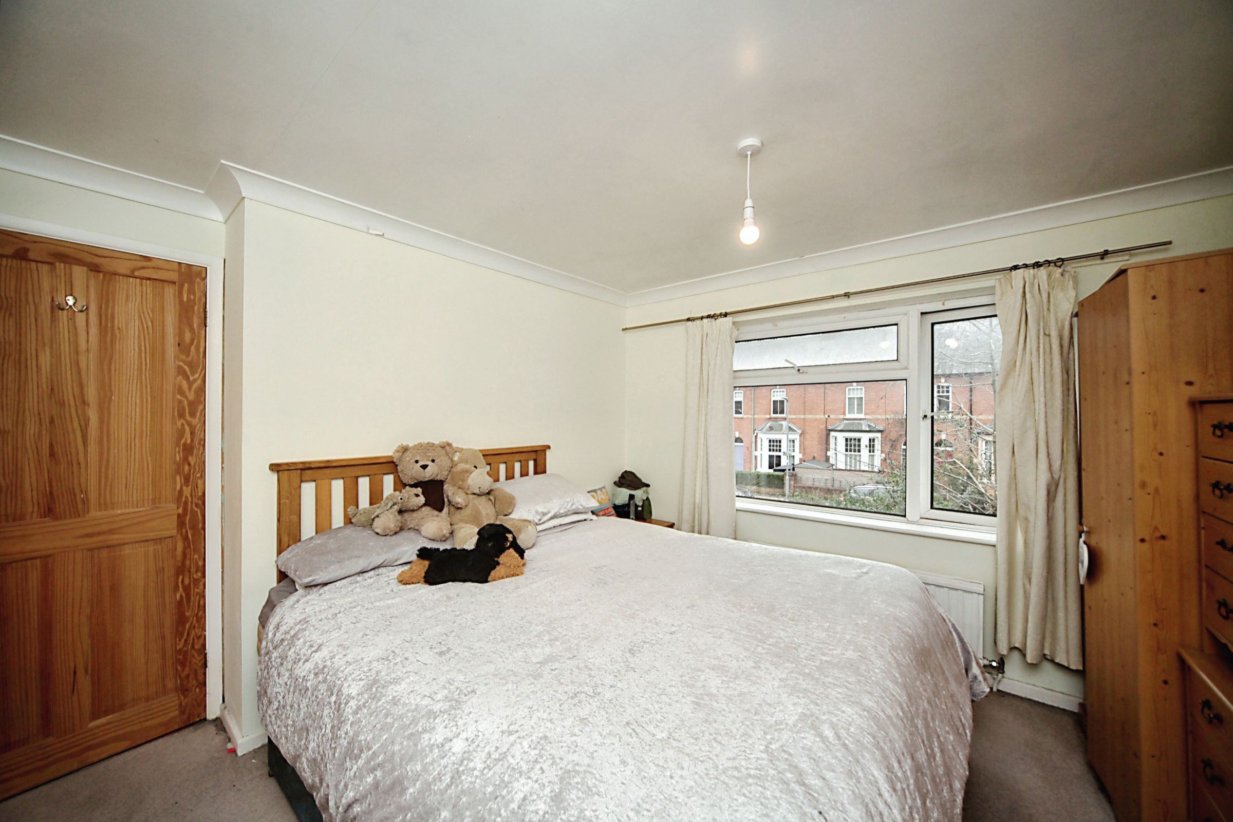 3 bed end terrace house for sale in French Weir Avenue, Taunton TA1