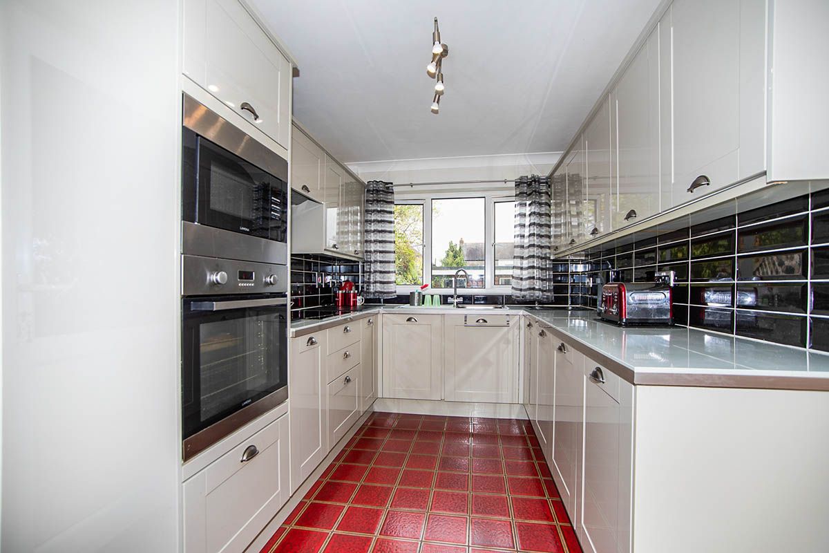 4 bed detached house for sale in Kingshill Drive, Hoo, Rochester, Kent