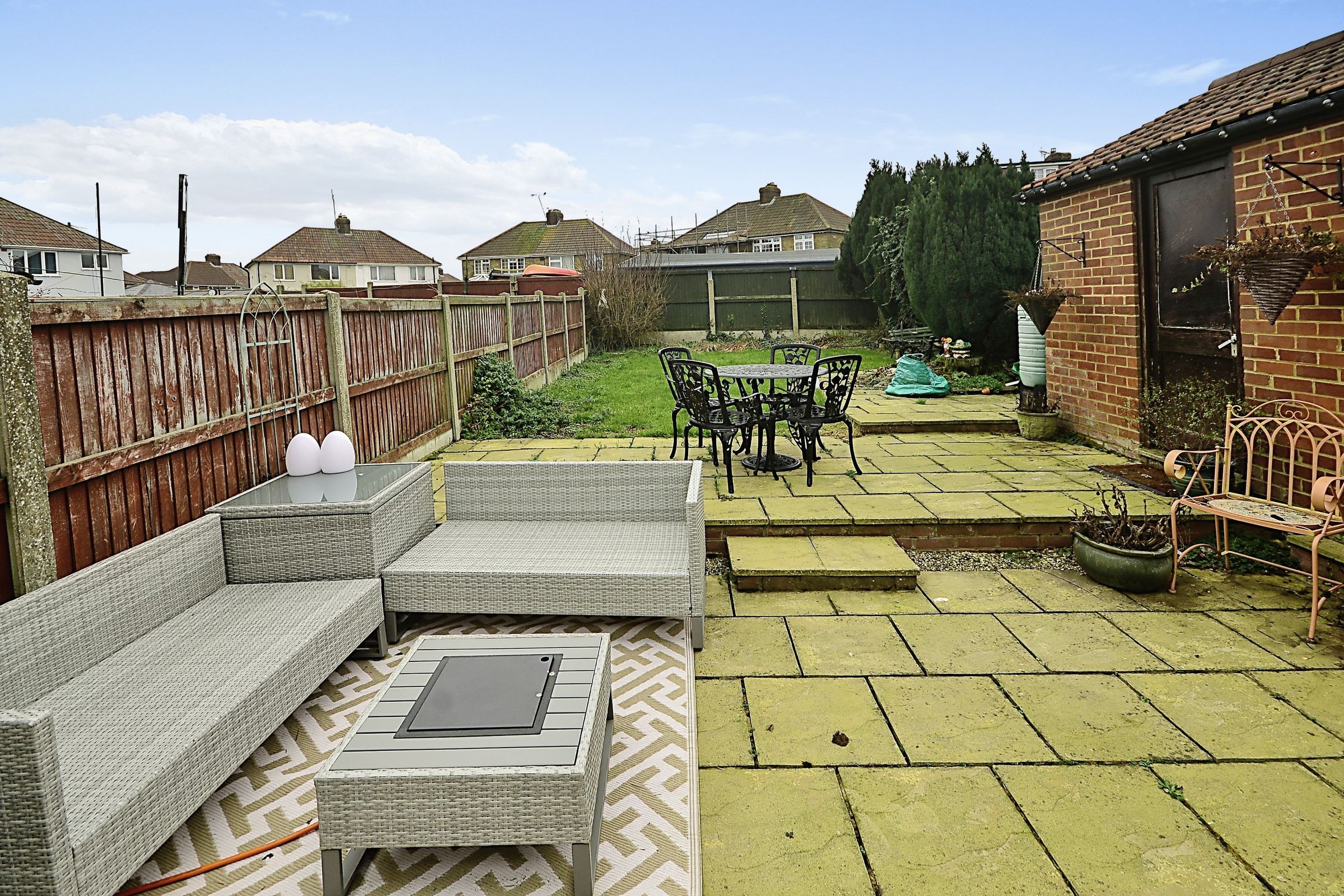 3 bed semidetached house for sale in Cornwallis Avenue, Aylesham