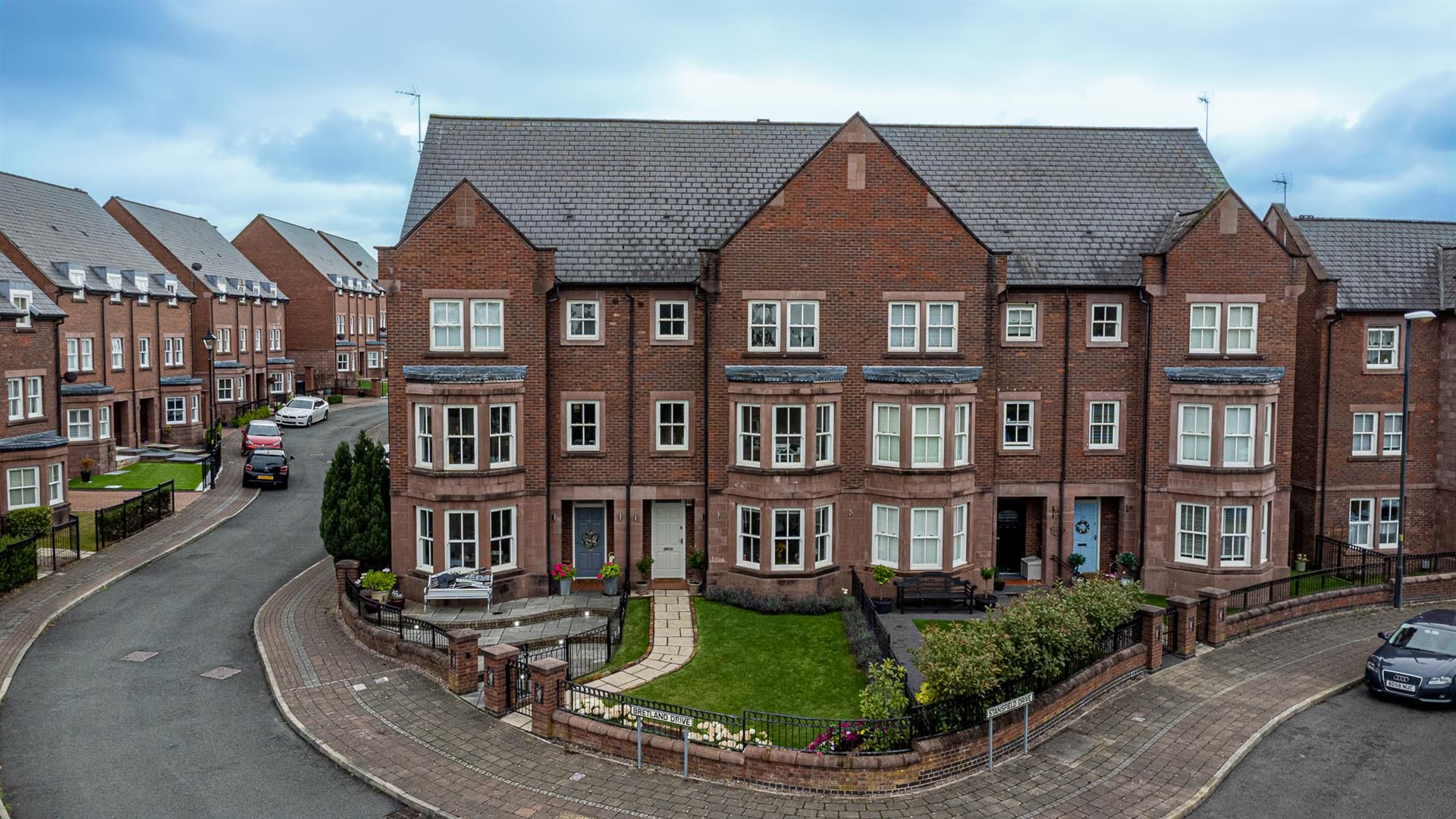 5 bed town house for sale in Bretland Drive, Grappenhall Heys