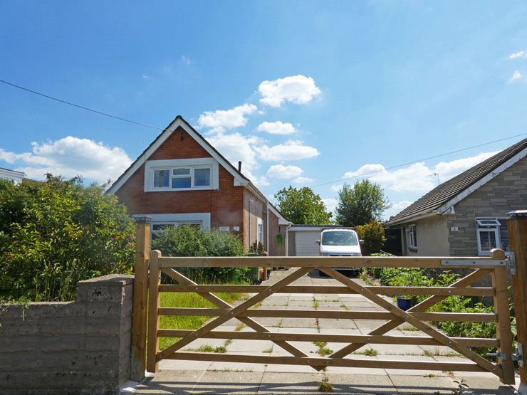3 bed detached house for sale in Tai'r Heol, Penpedairheol, Hengoed