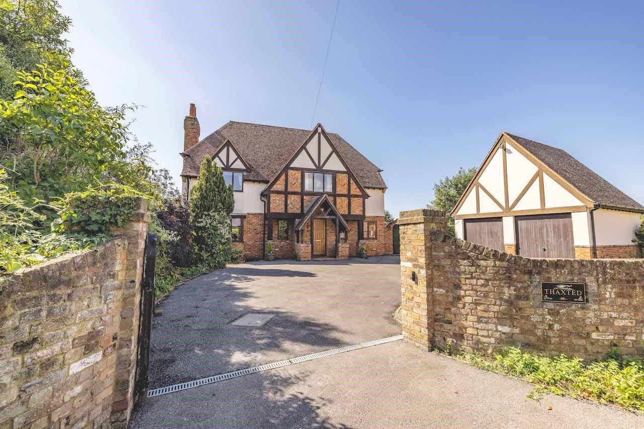 4 bed detached house for sale in Holly Bush Lane, Iver SL0 Zoopla
