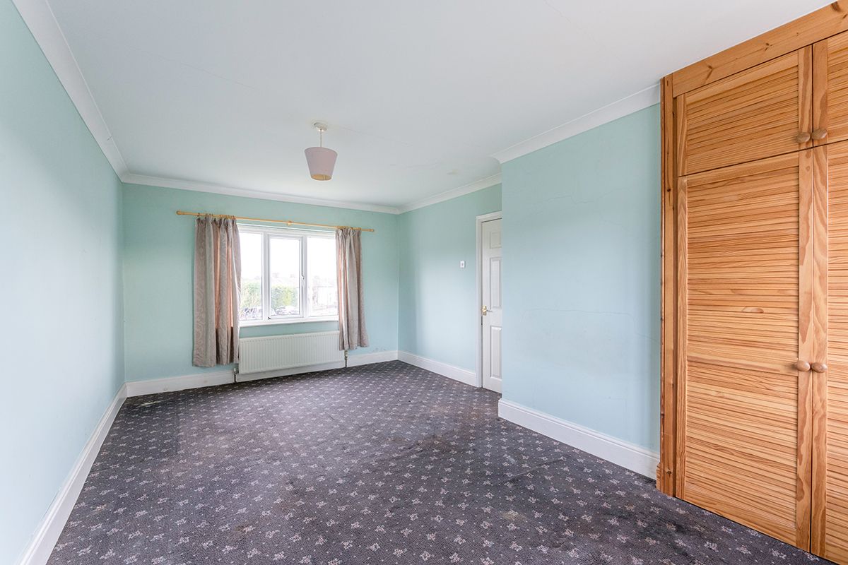 3 bed semidetached house for sale in Poplar Road, Skellow, Doncaster