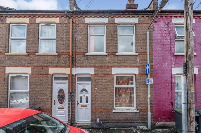 Wimborne Road, Luton, Bedfordshire, England LU1  