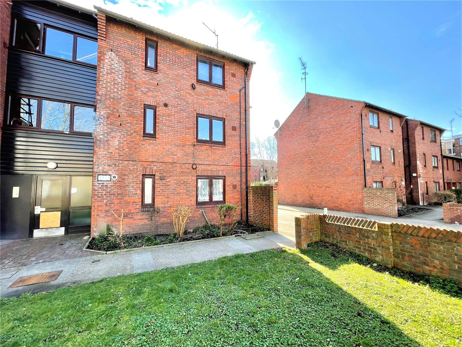 Croydon Grove, Croydon CR0  