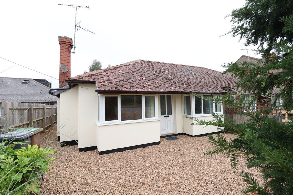 2 bed semidetached bungalow for sale in West Haddon Road, Guilsborough