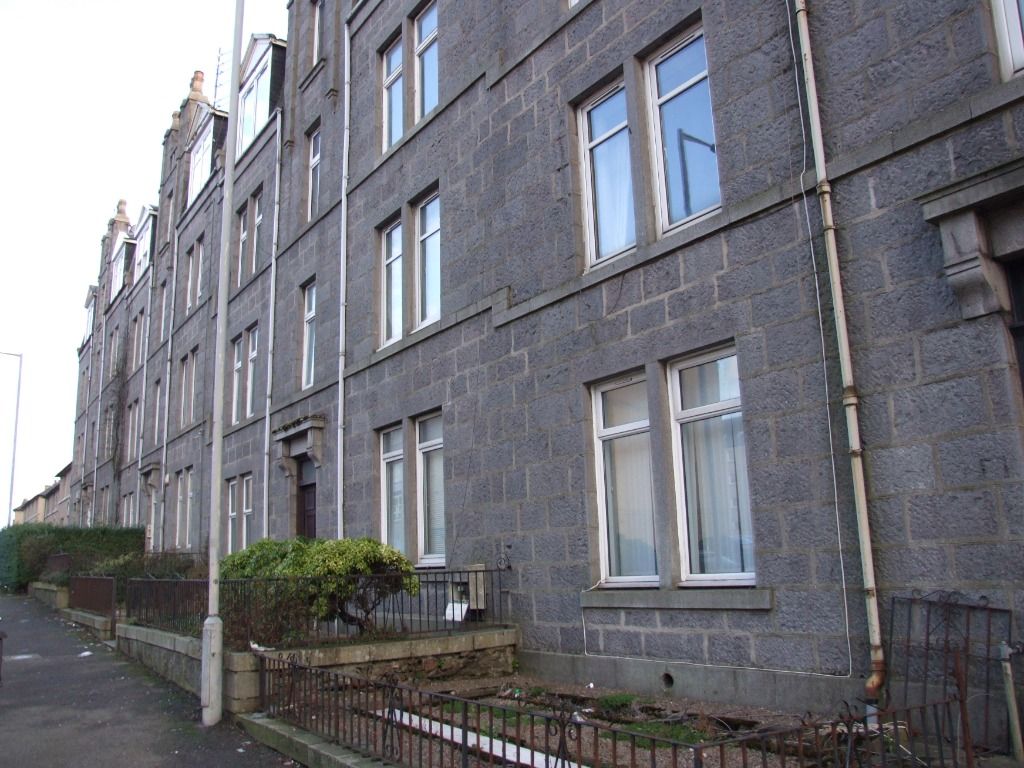 2 bed flat to rent in Seaforth Road, The City Centre, Aberdeen AB24
