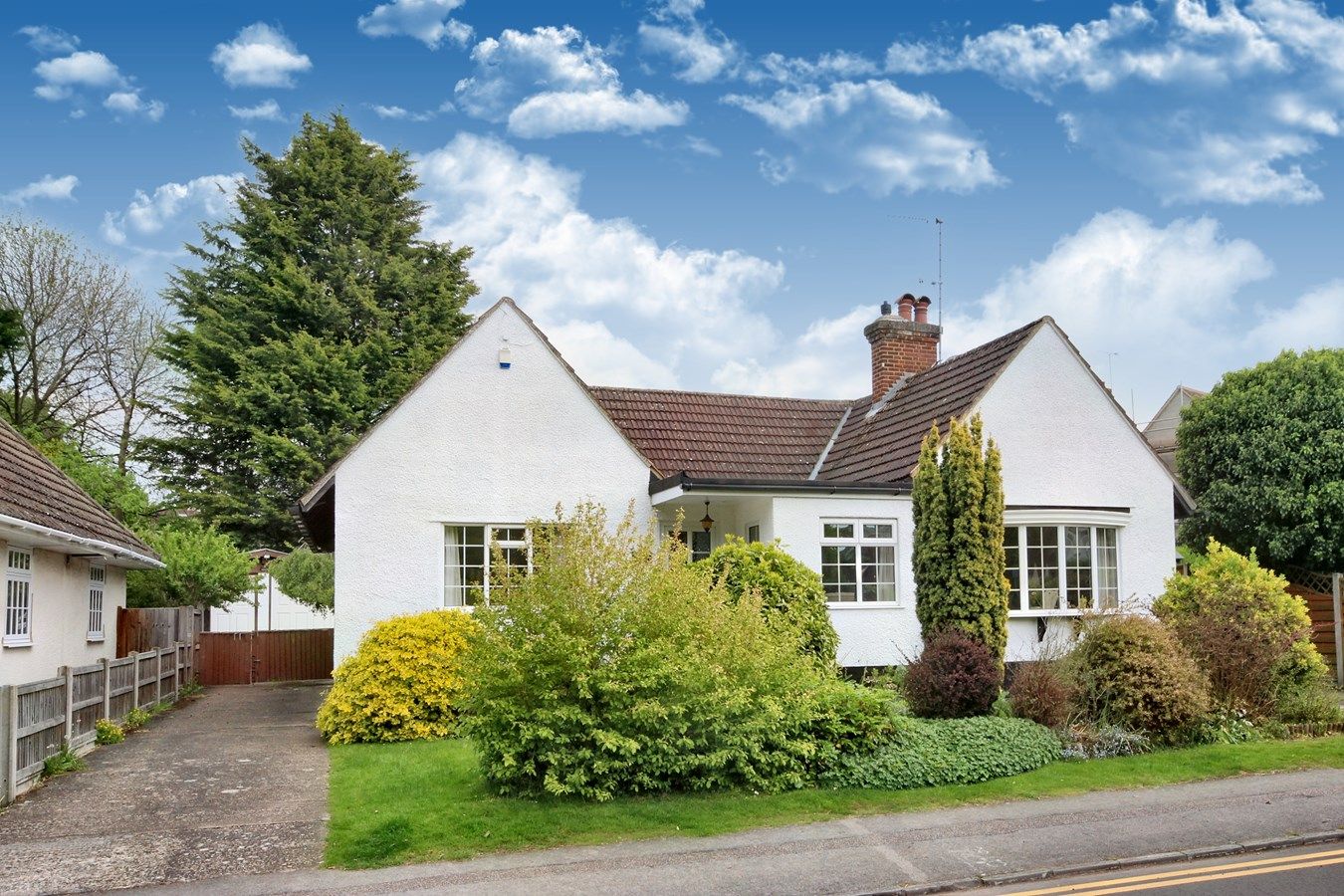 2 bed bungalow for sale in Rushby Mead, Letchworth Garden City SG6 Zoopla