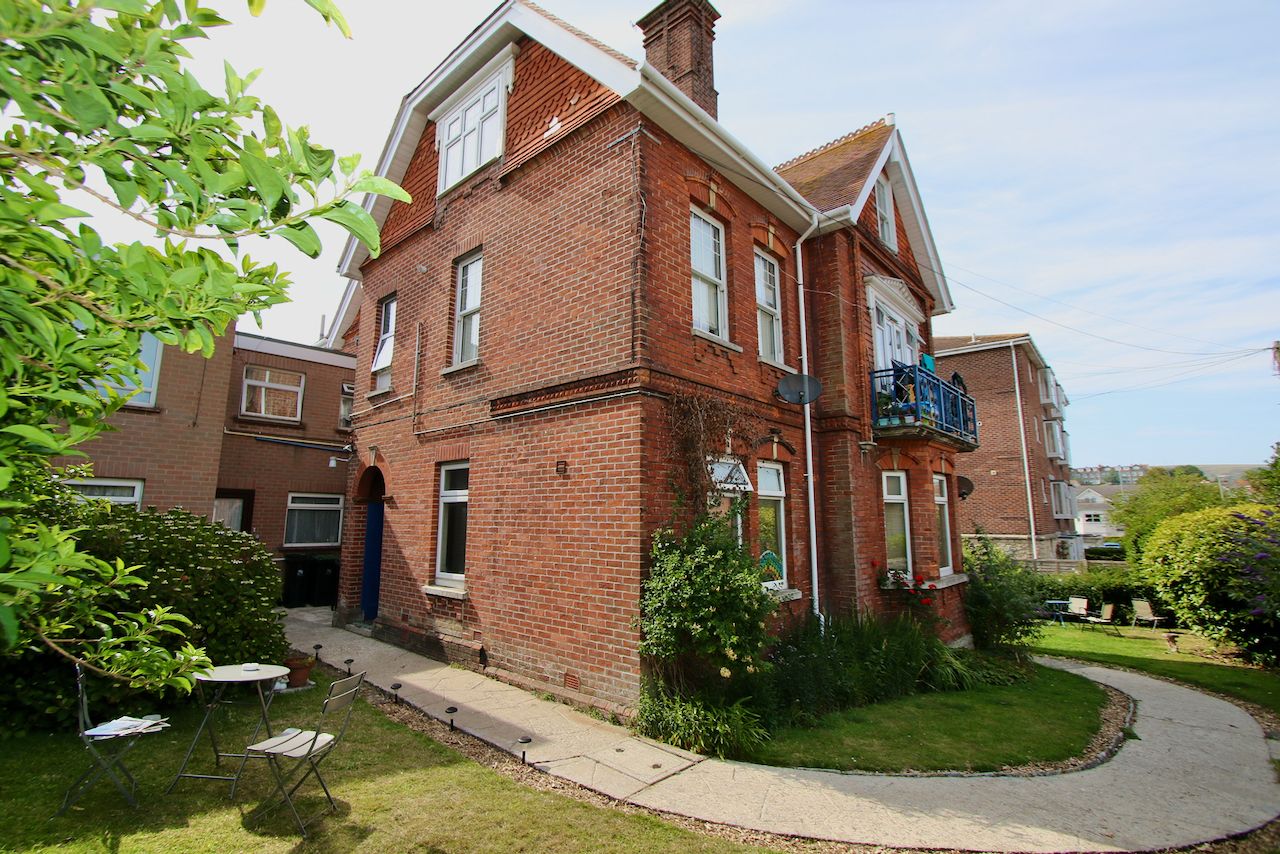 2 bed flat for sale in Ilminster Road, Swanage BH19 Zoopla