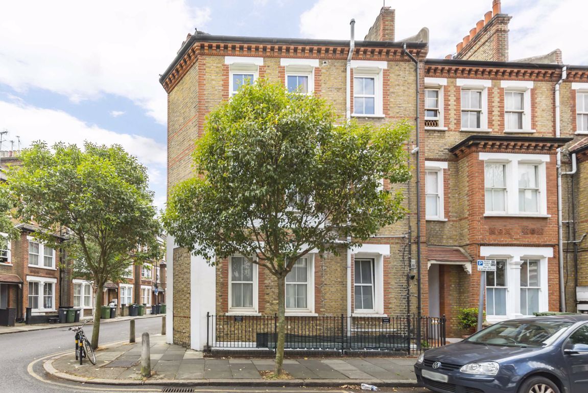 2 bed flat to rent in Heyford Avenue, London SW8 Zoopla