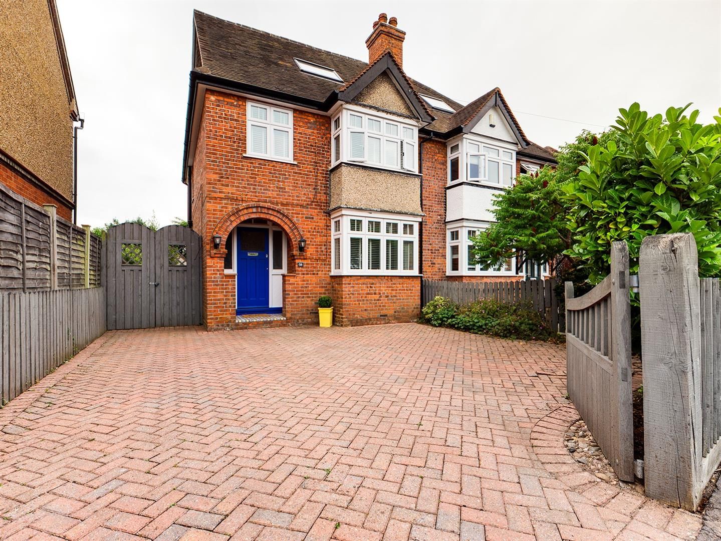 4 bed semidetached house for sale in Recreation Road, Tilehurst