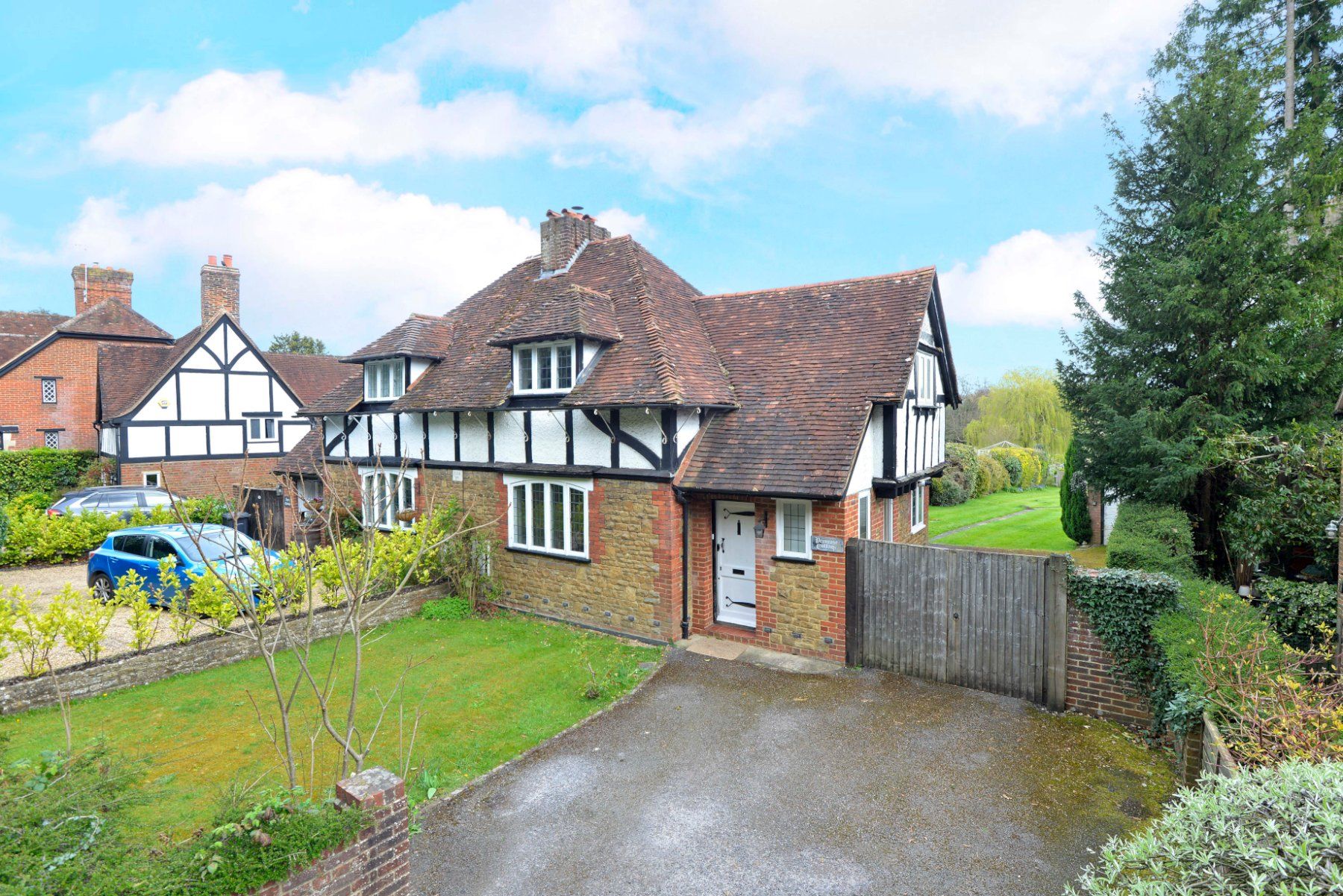 3 bed semidetached house for sale in Compton, Guildford GU3 Zoopla