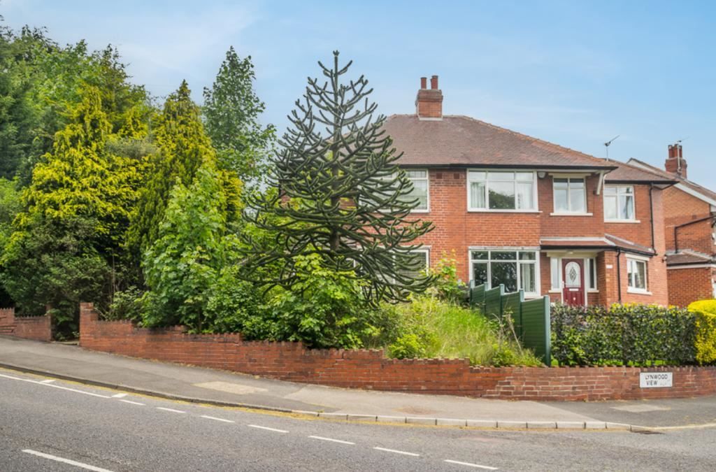 3 bed semidetached house for sale in Dixon Lane, Lower Wortley, Leeds