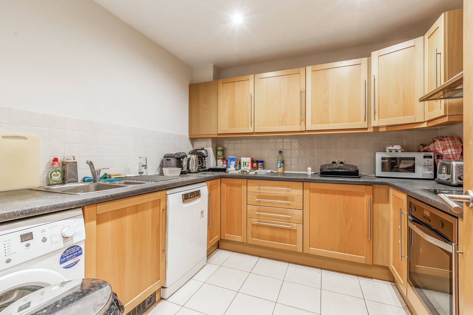 3 bed flat to rent in Courtenay House, Brixton Hill, London SW2 Zoopla