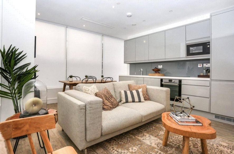 Bristol Road, Greenford, London UB6  