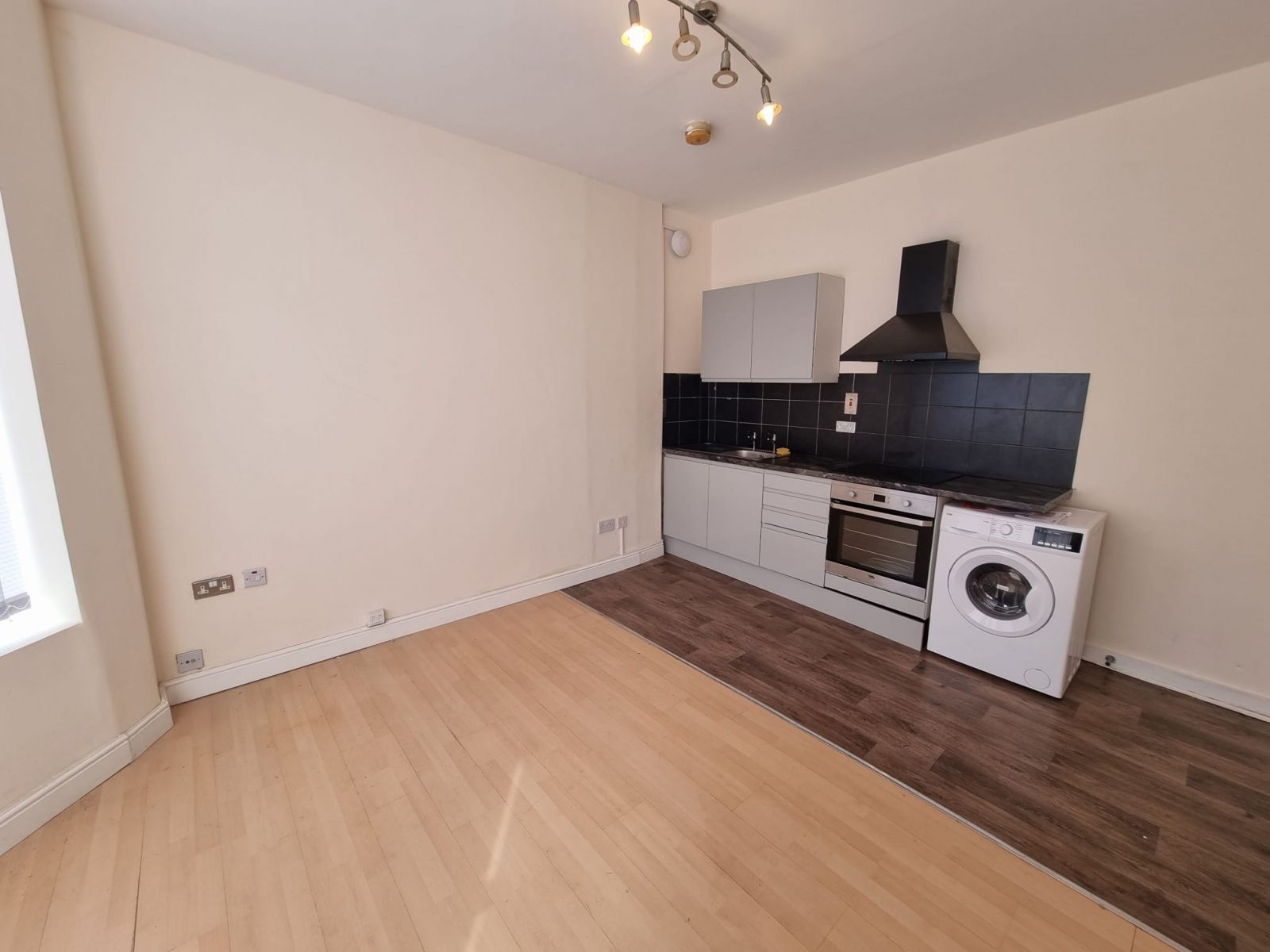 1 bed flat to rent in Curzon Avenue, Longsight, Manchester M14 Zoopla