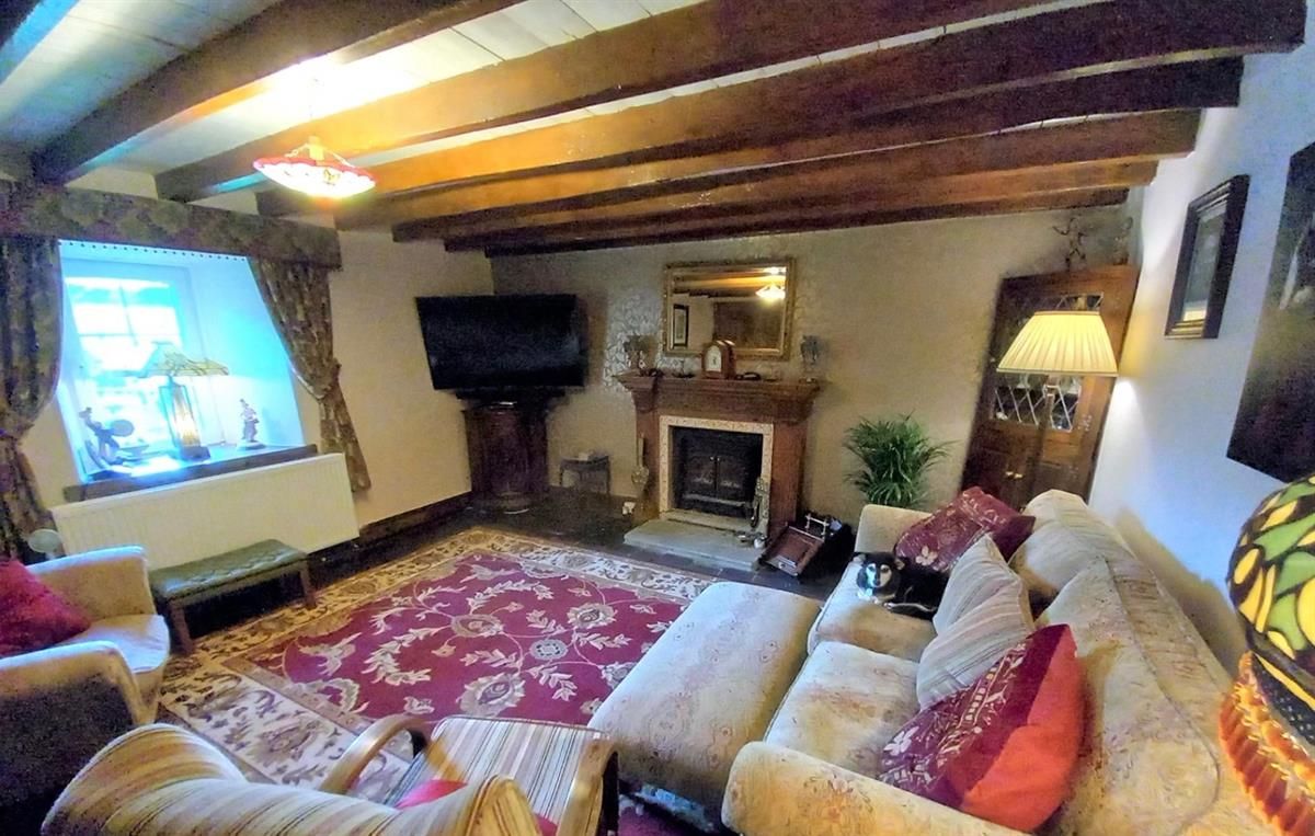 4 bed detached house for sale in Pensarn, Cwrtnewydd, Llanybydder SA40