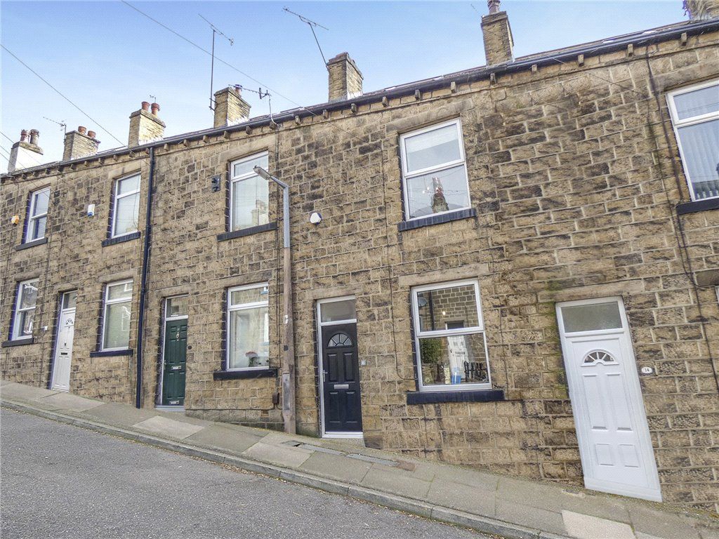 2 bed terraced house for sale in Stanley Street, Bingley BD16 Zoopla