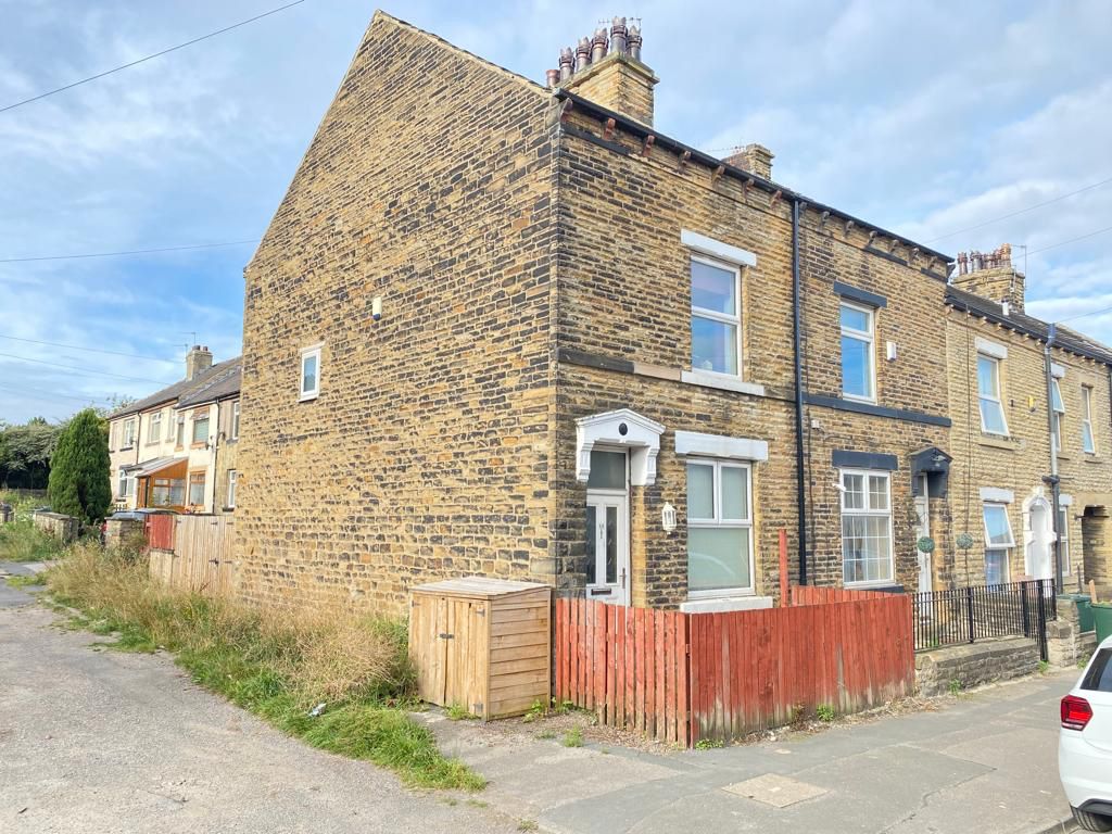 4 bed end terrace house for sale in Wellington Street, Laisterdyke