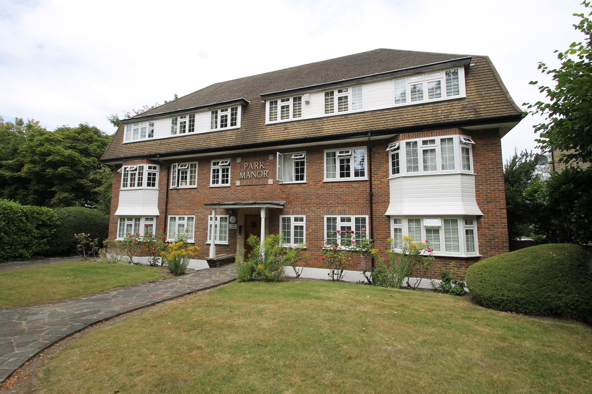 2 bed flat to rent in Christchurch Park, Sutton SM2 Zoopla