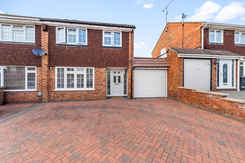 3 bed semidetached house for sale in Old Bedford Road, Luton LU2 Zoopla