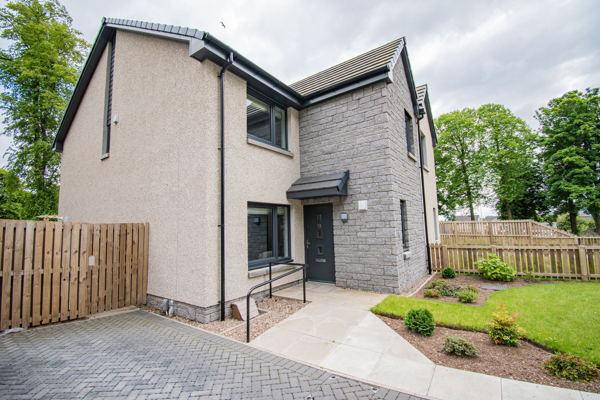 3 bed semidetached house for sale in Foggyley Gardens, Dundee DD2 Zoopla