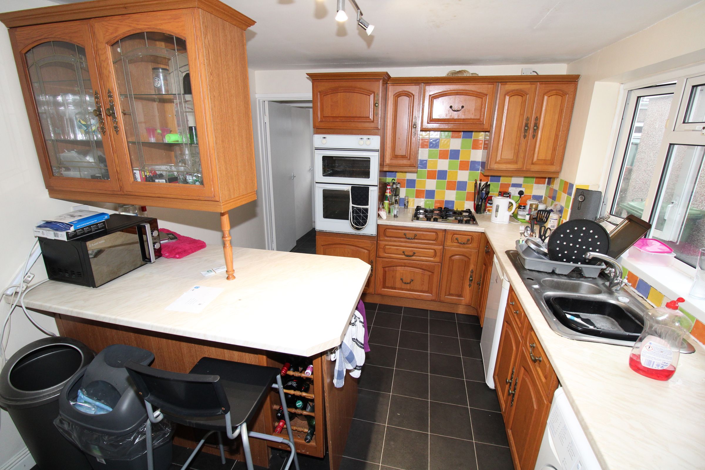 4 bed terraced house to rent in Queen Street, Treforest, Pontypridd