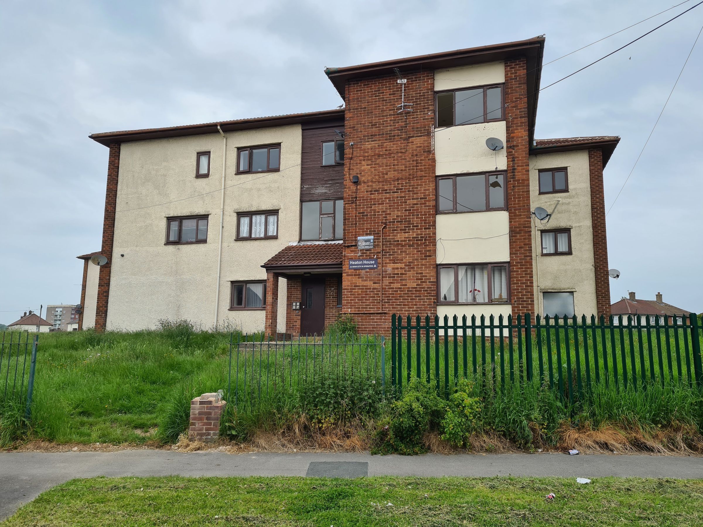 Apartment 4 Heaton House, Kingsdale Court, Leeds, West Yorkshire LS14  