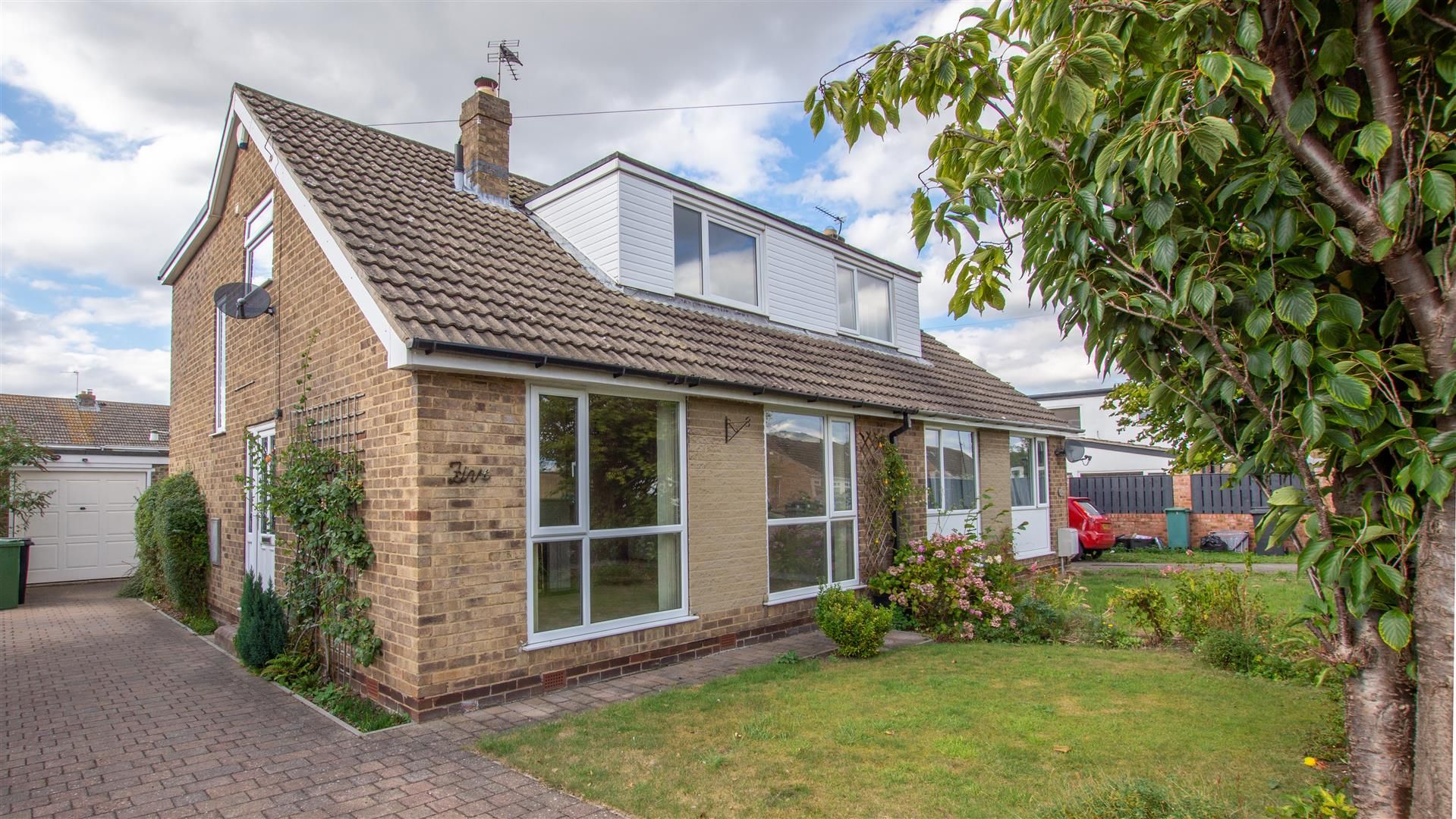 3 bed semidetached house to rent in Gay Meadows, Stockton On The