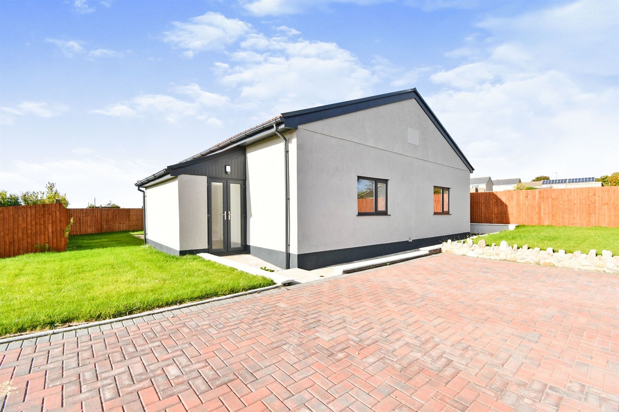 4 bed bungalow for sale in Llangynidr Road, Beaufort, Ebbw Vale NP23