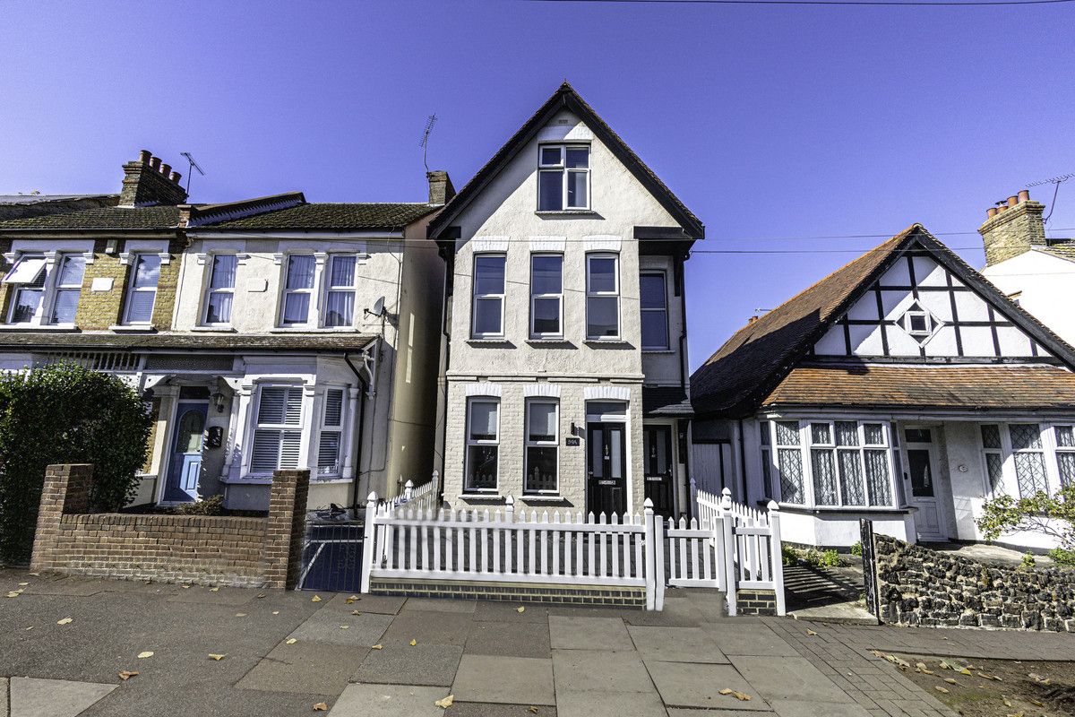 3 bed for sale in Westcliff Park Drive, WestcliffOnSea SS0