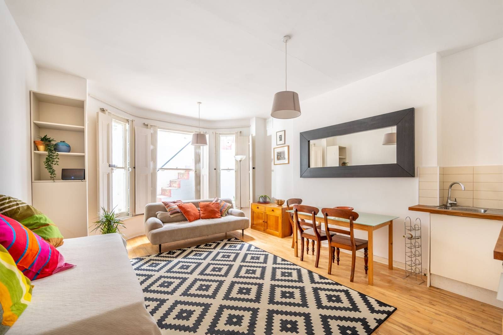 1 bed flat for sale in Linden Gardens, Notting Hill Gate, London W2