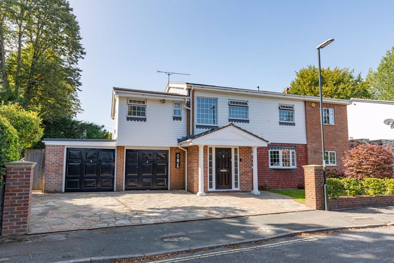 Artel Croft Three Bridges Crawley West Sussex RH10  