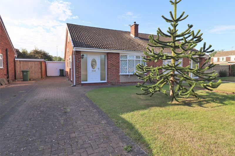 2 bed semidetached bungalow for sale in Princes Square, Thornaby
