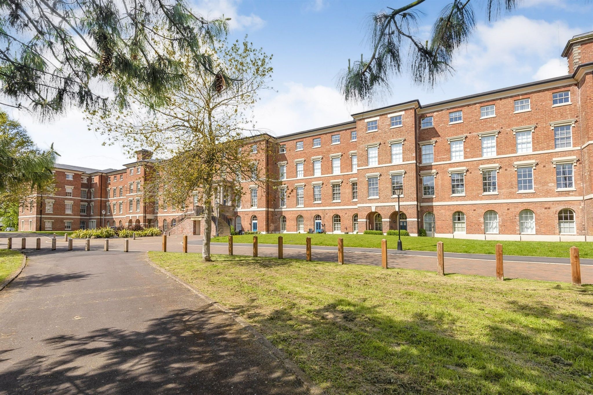 2 bed flat for sale in St. Parkway, Stafford ST16 Zoopla