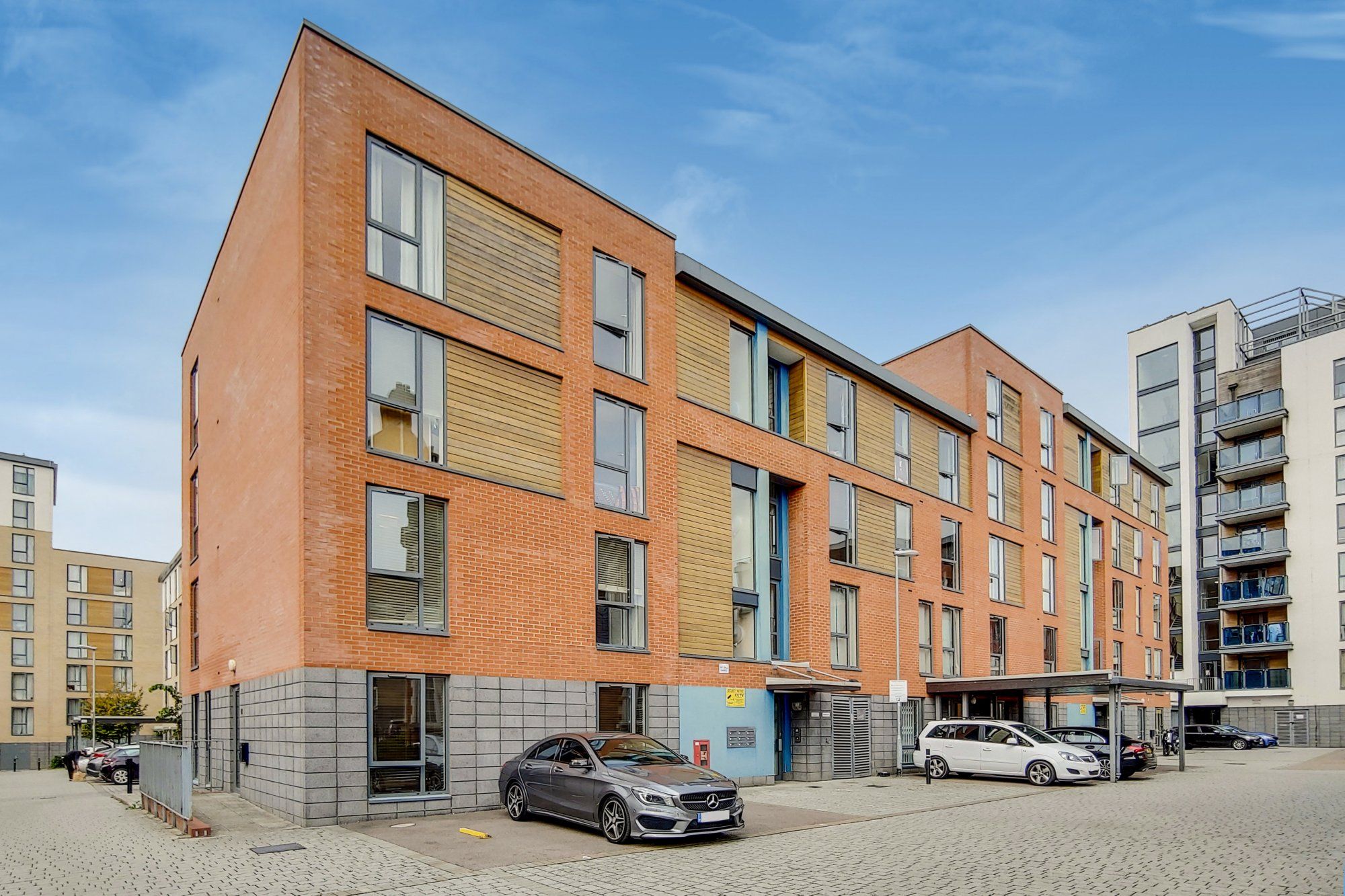 Harvey Close, London NW9  