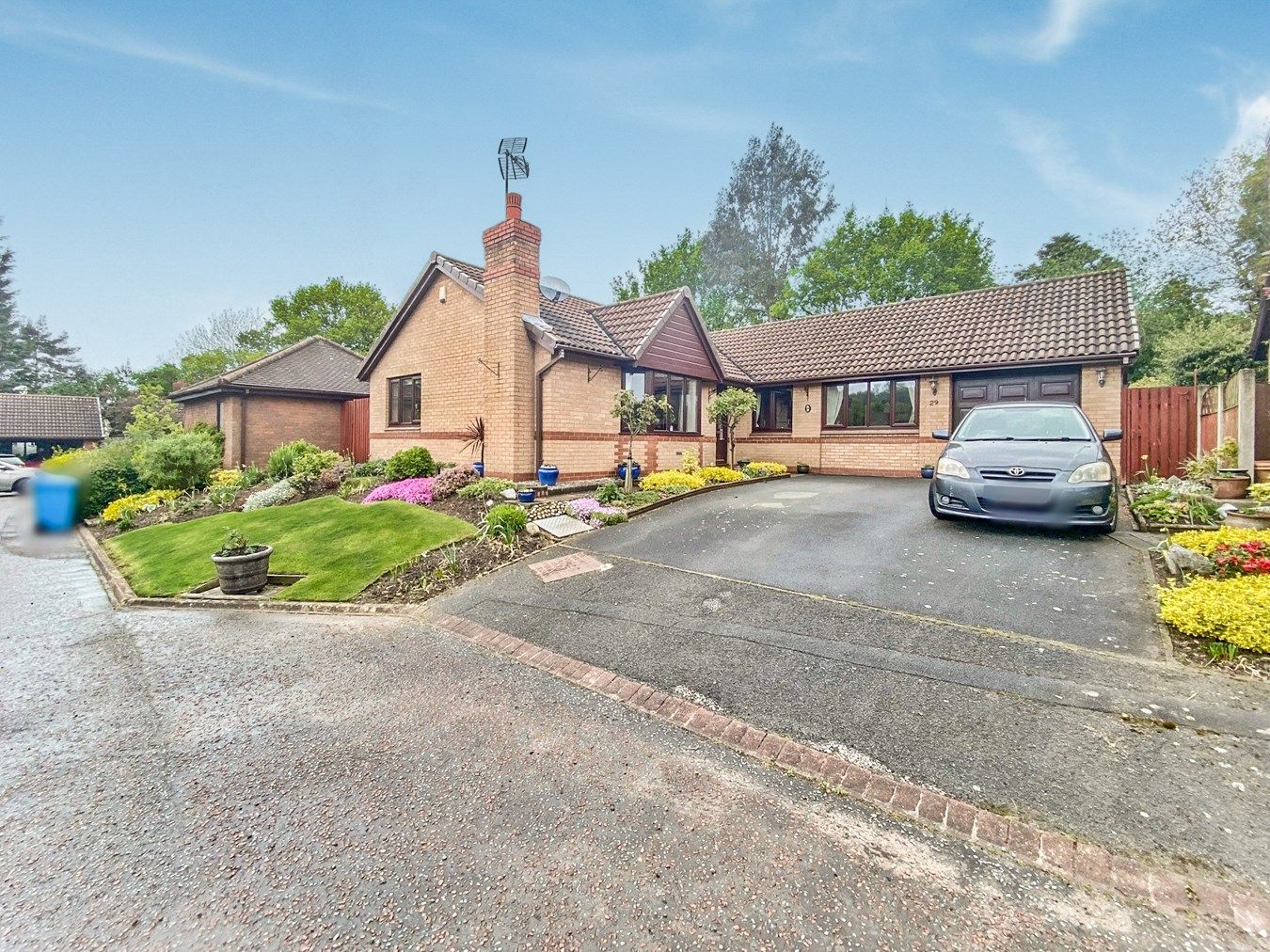 3 bed detached bungalow for sale in Pangbourne Close, Appleton