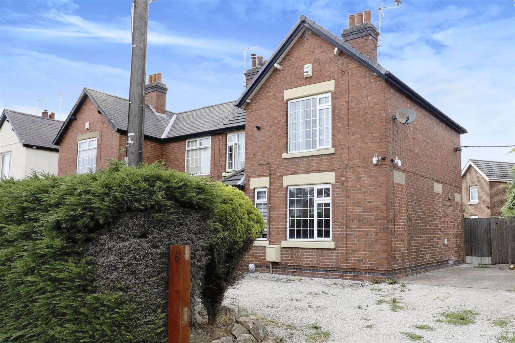 3 bed semidetached house for sale in Forest Road, New Ollerton, Newark