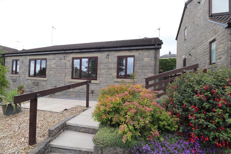 1 bed bungalow to rent in Regency Park Grove, Pudsey LS28 Zoopla