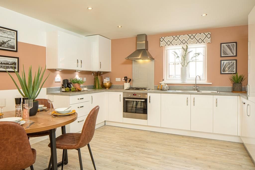 Avebury at Chaddington Strand, Swindon SN1  