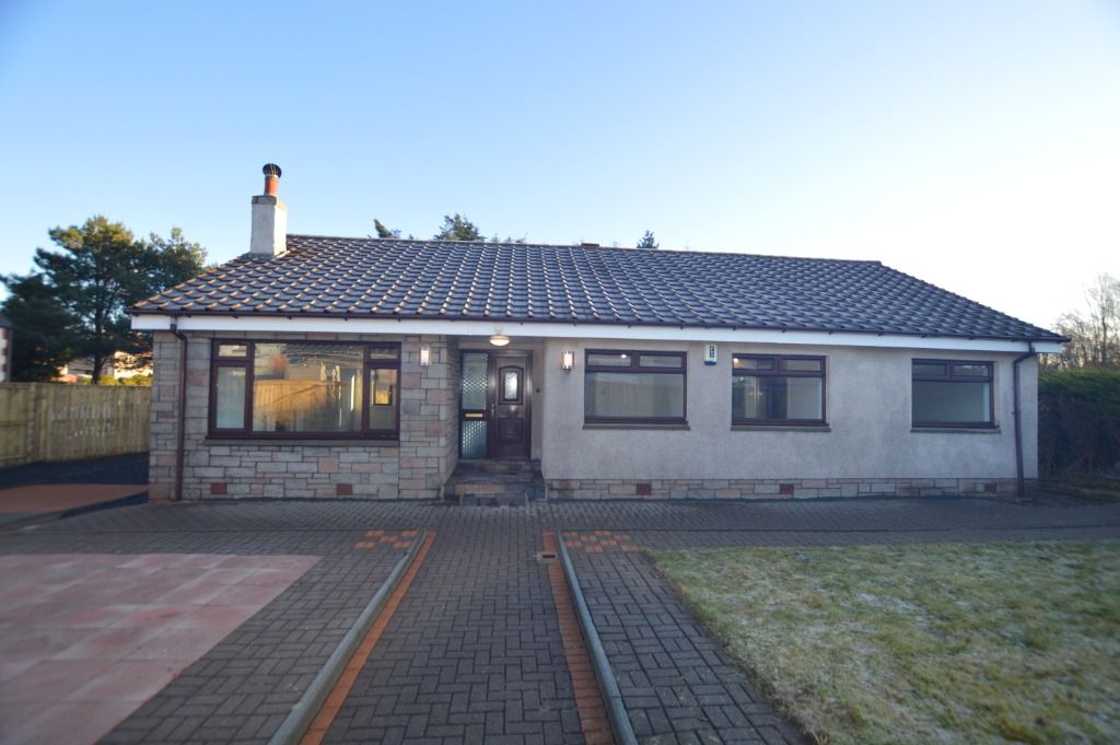 4 bed bungalow to rent in Factory Road, Cowdenbeath, Fife KY4 Zoopla