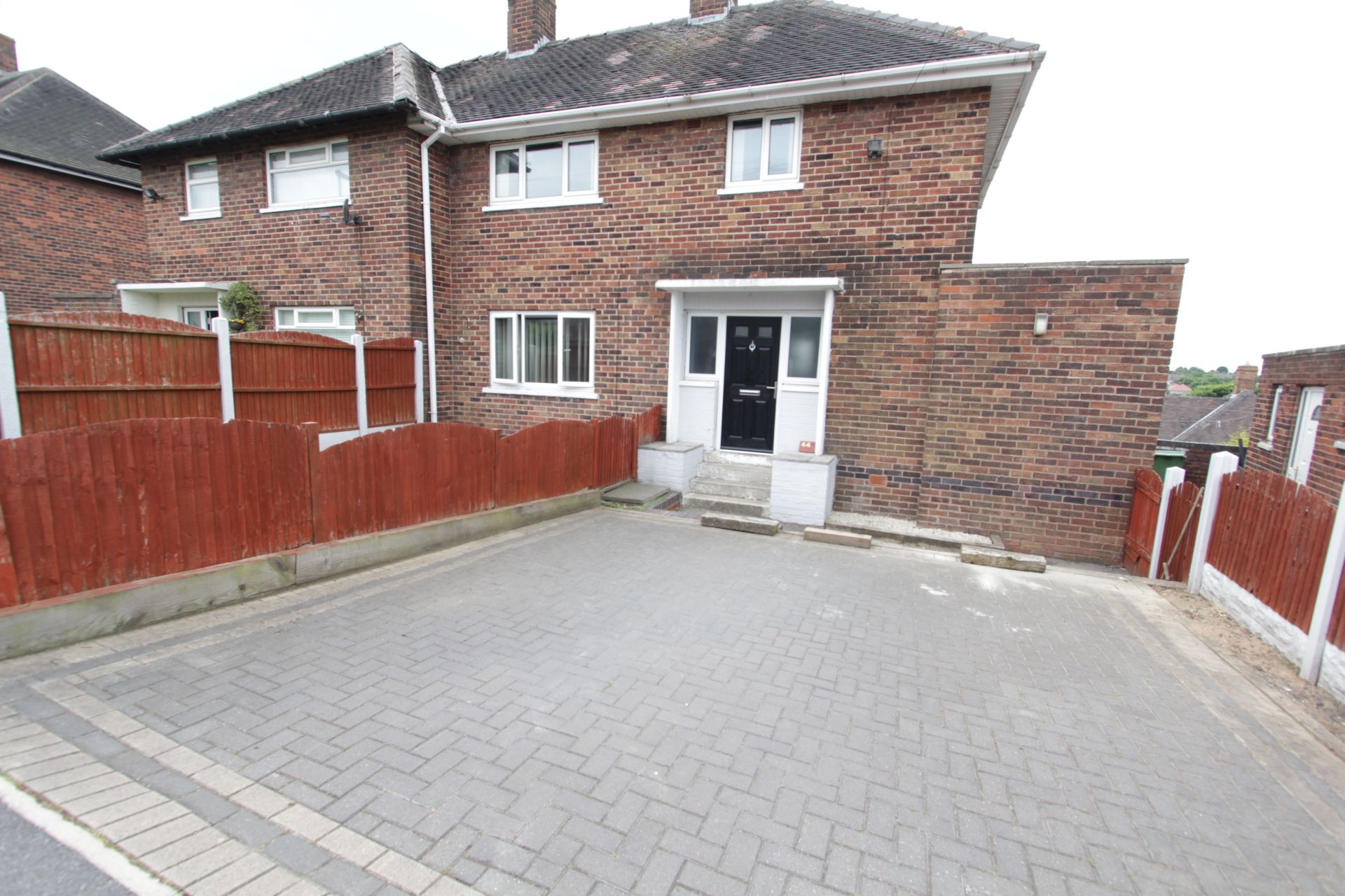 3 bed semidetached house to rent in Holbrook Road, Sheffield S13 Zoopla