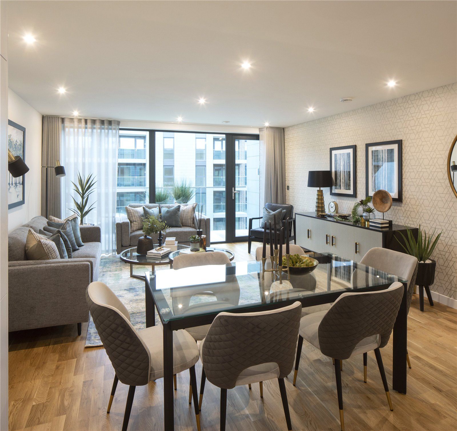 Courtyard, Greenwich Square, Hawthrone Crescent, Greenwich, London SE10  